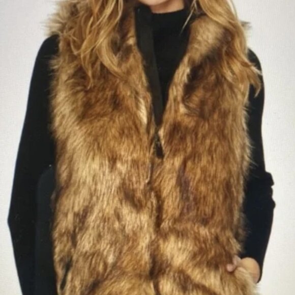 womens volcom snow faux fur hooded vest small NWT - Picture 1 of 10